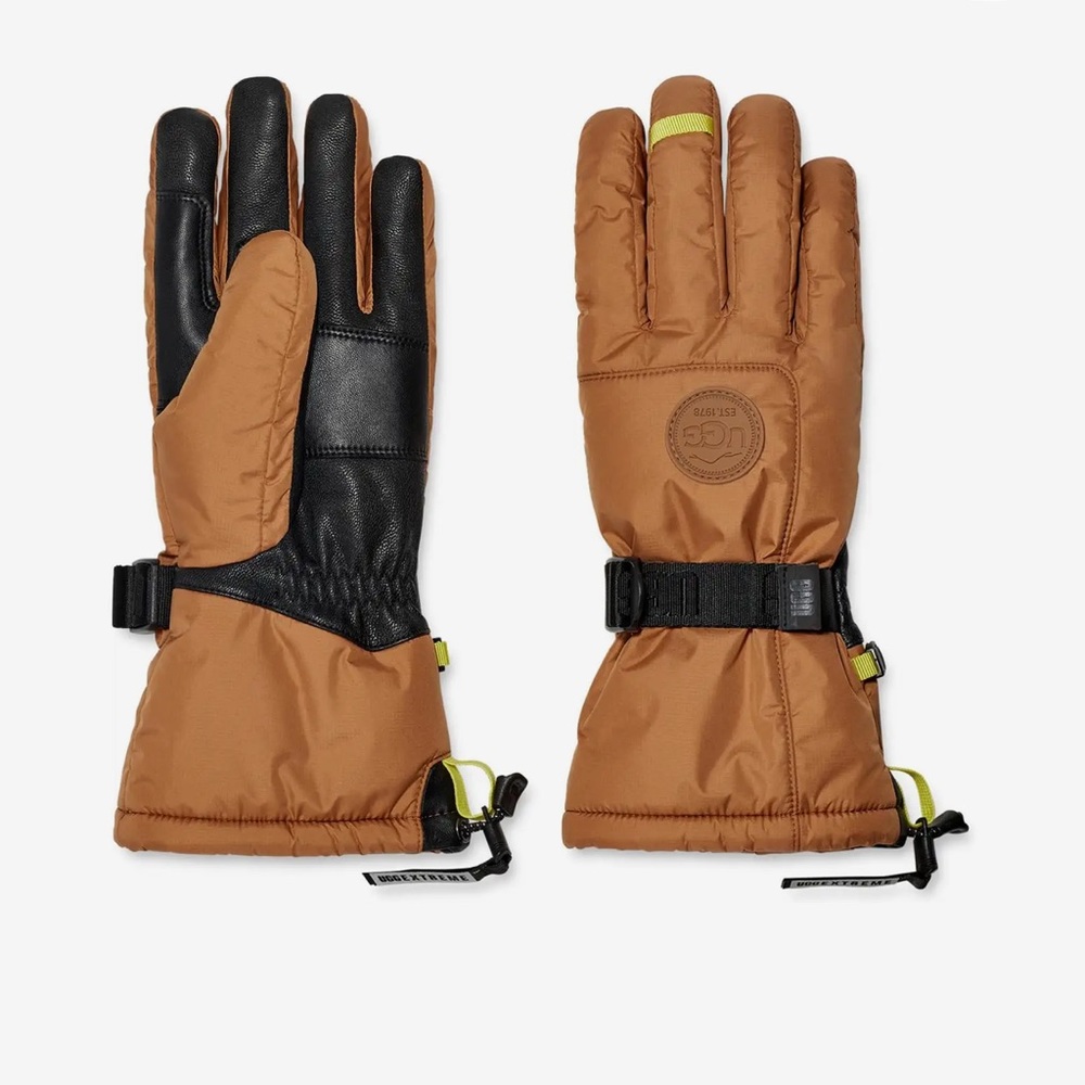 UGG Shasta Guantlet winter glove Size Large and Small